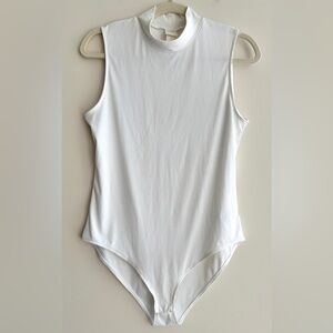 H&M Women’s Mockneck Ribbed Bodysuit, White, Size Large